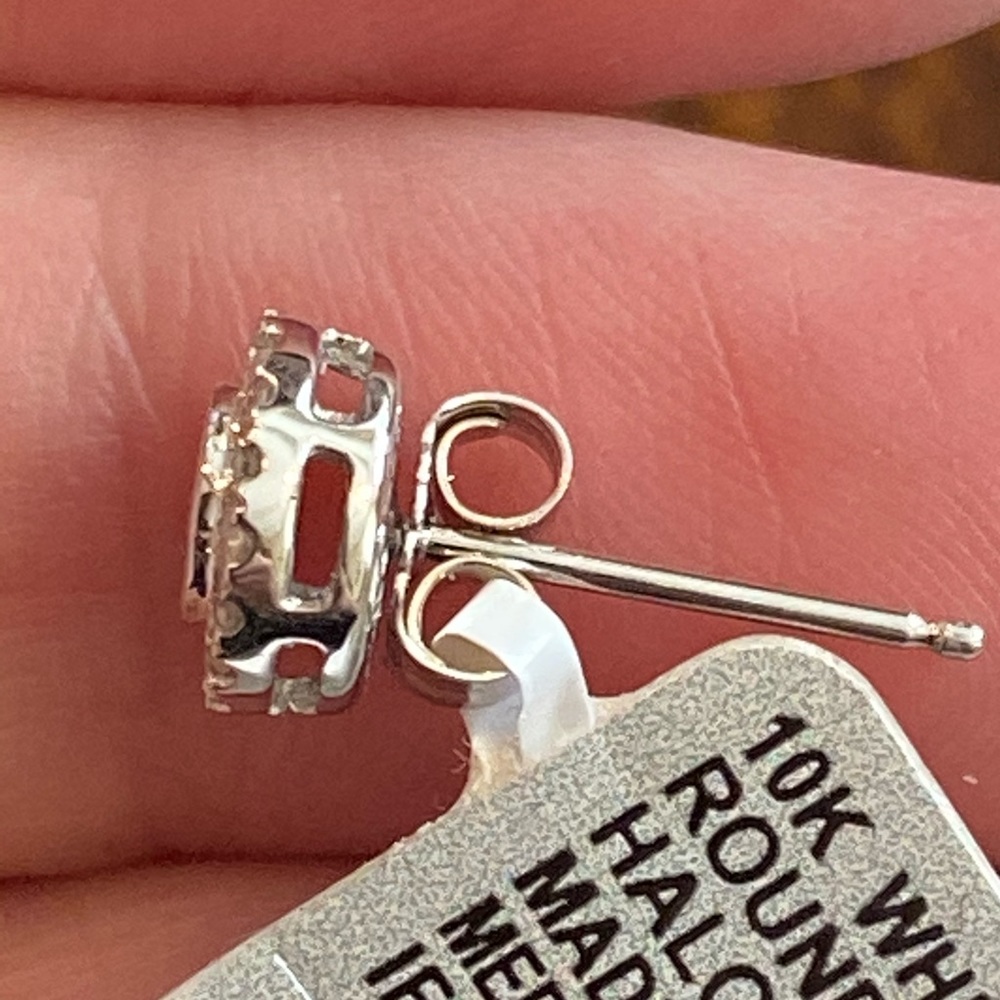NWT diamond earrings - Picture 4 of 4